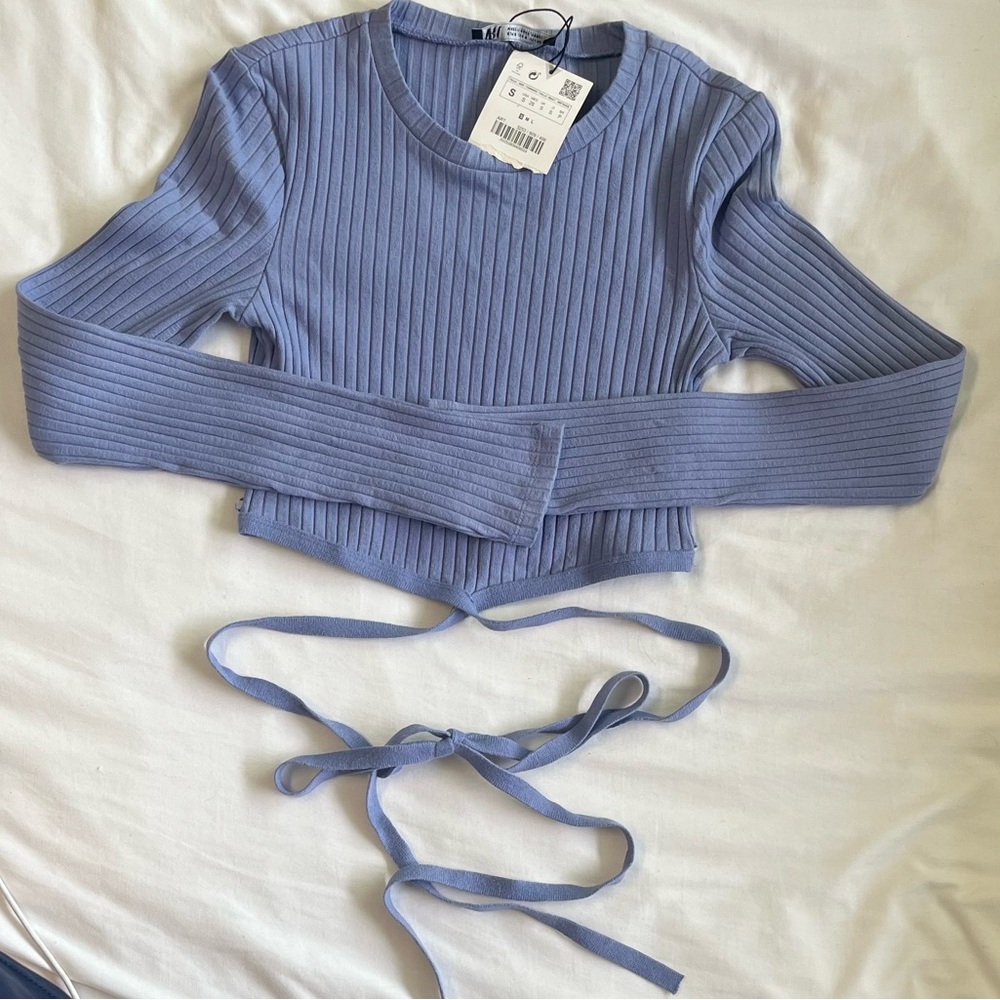 Zara Long Sleeve Cropped Tied Top size small